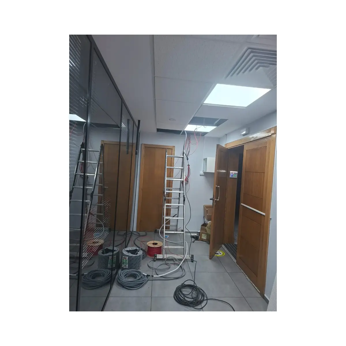 Travaux d'Installation d'un Système de Sécurité Incendie Adressable
